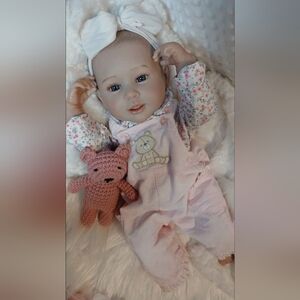 Realistic Doll Baby Girl Reborn Toy Collectable Therapy Kids Womens